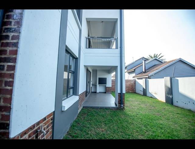 20 BEDROOM GATED ESTATE FOR SALE IN RYNFIELD